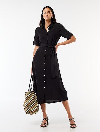 Vestido comprido estilo camisa com cinto para atar