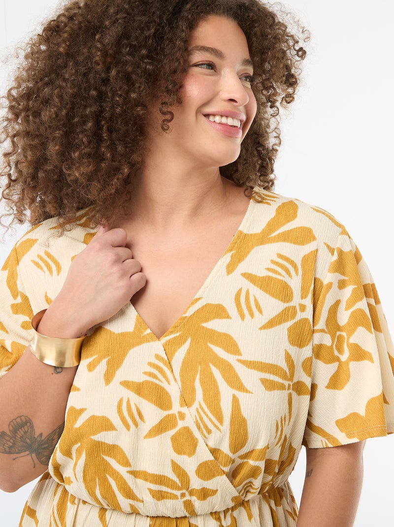 Vestido comprido estilo envelope Amarelo - Kiabi