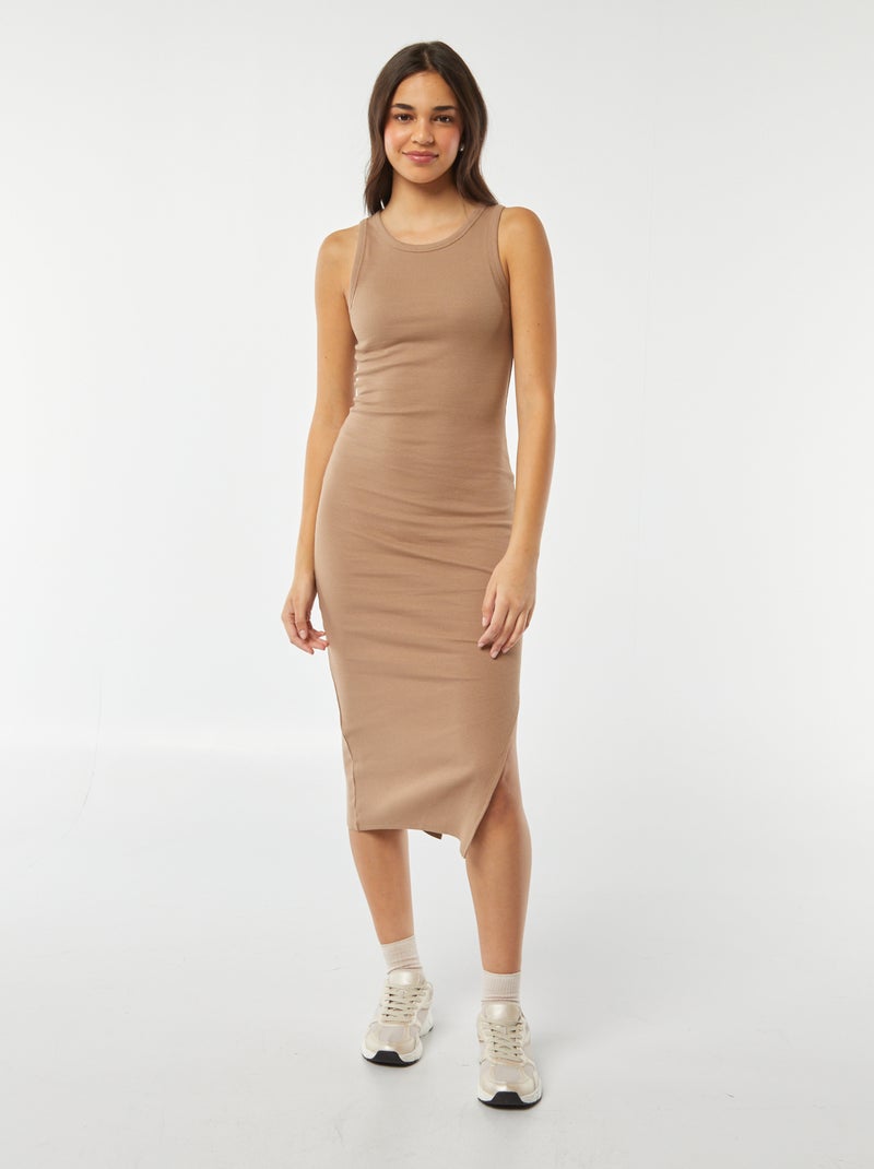 Vestido comprido justo em malha nervurada com mangas justas BEGE - Kiabi