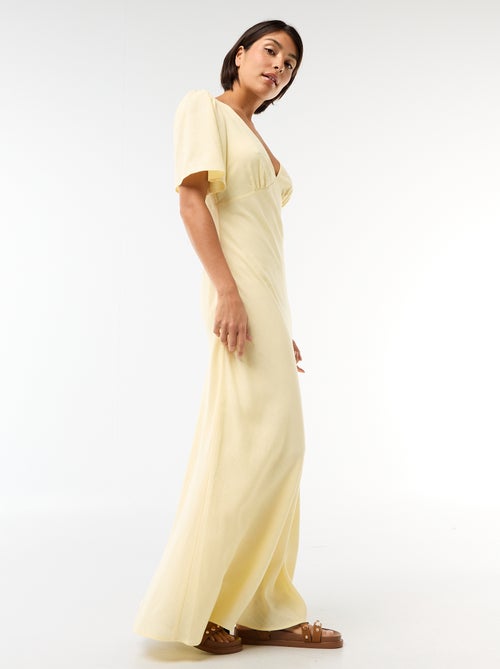 Vestido comprido liso de manga curta - Kiabi