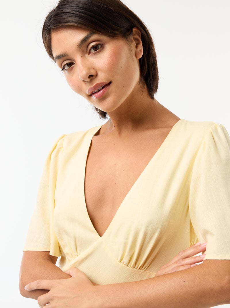 Vestido comprido liso de manga curta Amarelo - Kiabi