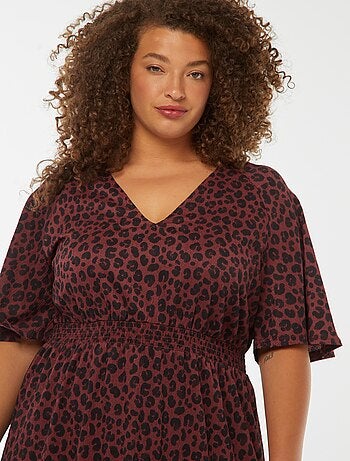 Vestido comprido liso em malha gofrada