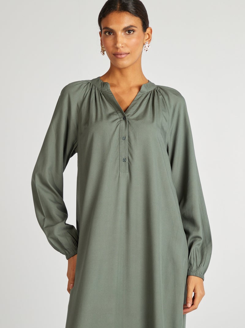 Vestido comprido liso VERDE - Kiabi