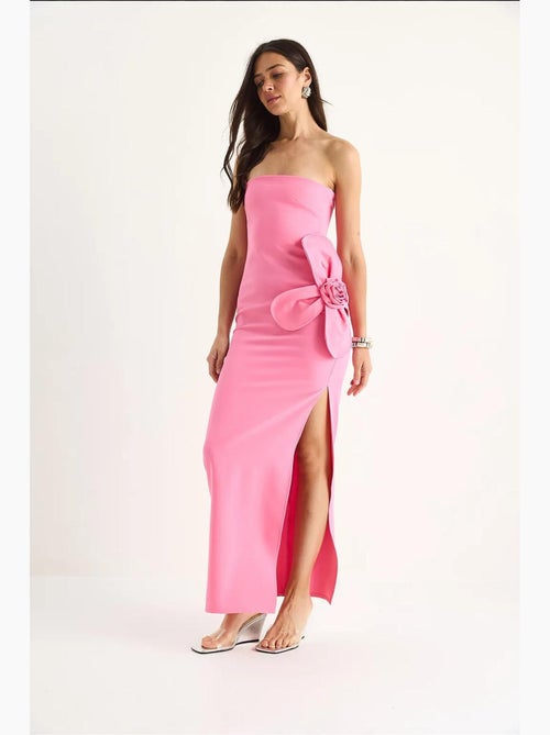 Vestido comprido sem alças com detalhe de racha e acessório de flores lucci - Kiabi Vestido comprido sem alças com detalhe de racha e acessório de flores lucci - Kiabi