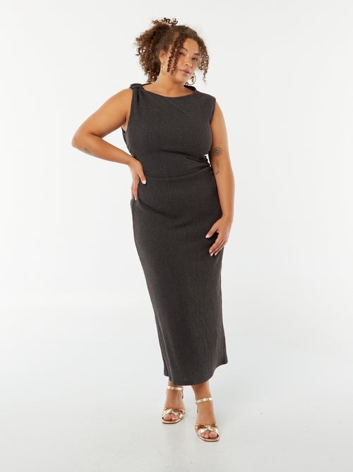 Vestido comprido sem mangas em malha gofrada - Kiabi