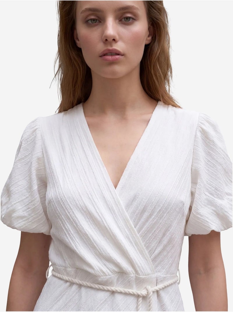 Vestido comprido transpassado com decote em v e cinto my fashion Branco - Kiabi