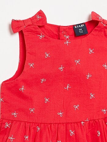 Vestido corte evasé sem mangas