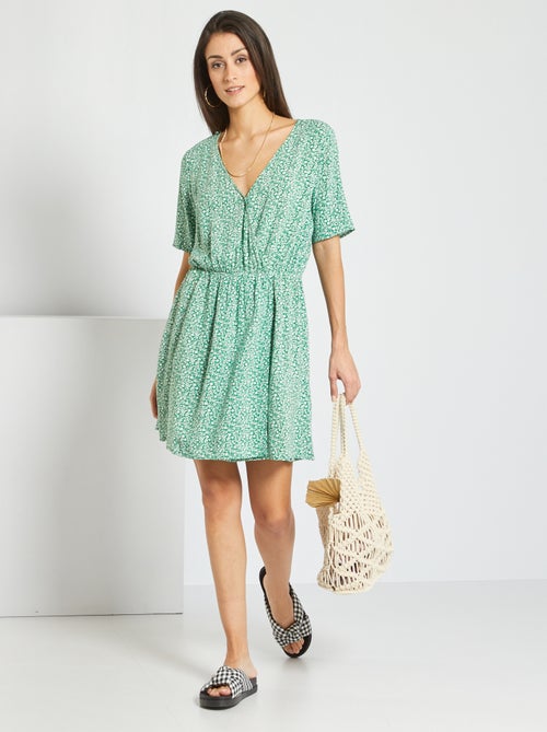 Vestido cruzado fluido com estampado 'flores' - Kiabi