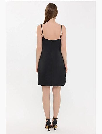 Vestido curto com alças finas e atilhos à frente hiccup