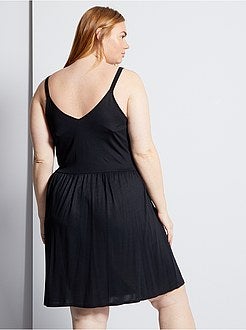 Vestido curto com alças finas - Kiabi