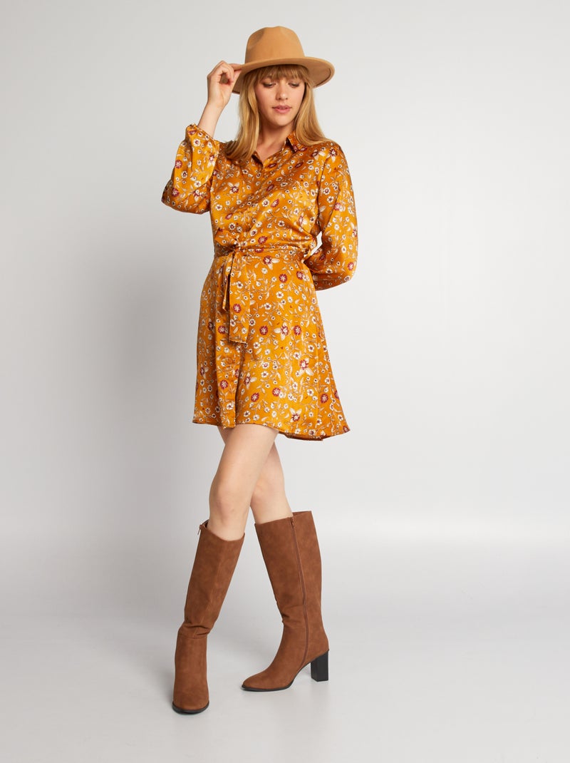 Vestido curto com cinto MARROM - Kiabi