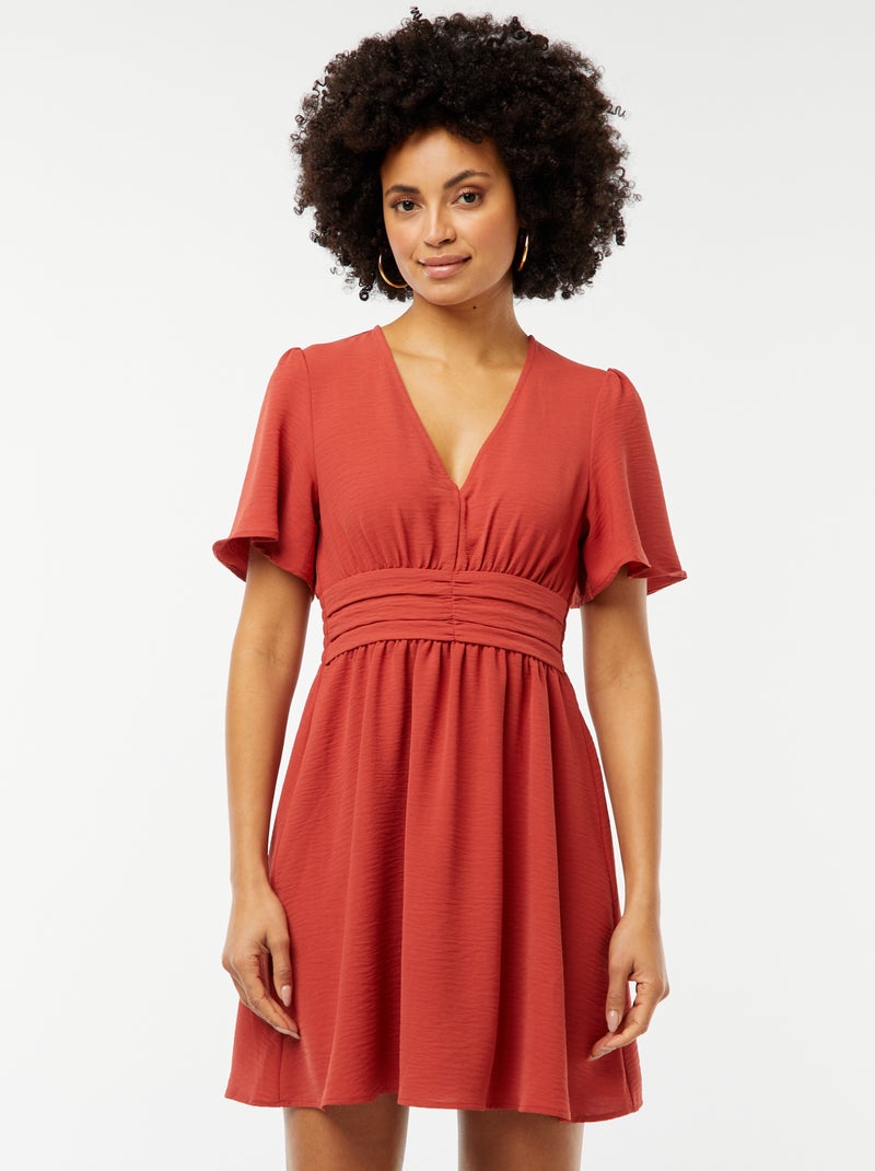 Vestido curto com cinto plissado em Georgette LARANJA - Kiabi