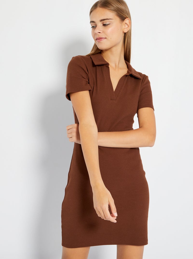 Vestido curto com colarinho de polo CASTANHO - Kiabi