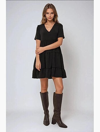 Vestido curto com decote em v e formato a hiccup