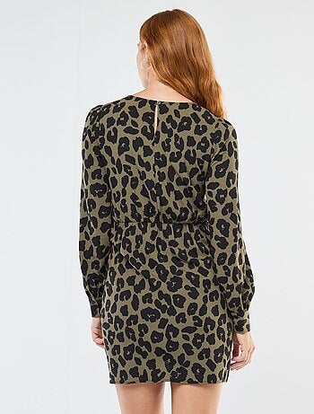 Vestido curto com estampado de leopardo e efeito drapeado