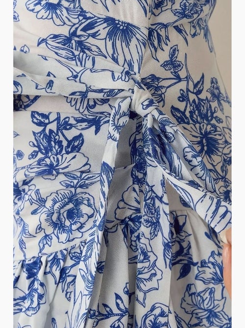 Vestido curto com estampado floral hiccup - Kiabi Vestido curto com estampado floral hiccup - Kiabi
