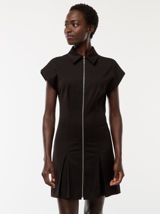 Vestido curto com fecho