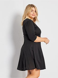 Vestido curto com gola quadrada - Kiabi