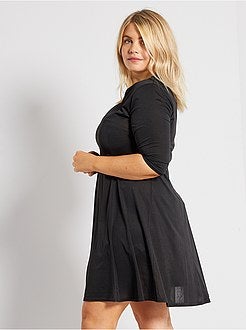 Vestido curto com gola quadrada - Kiabi