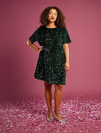 Vestido curto com lantejoulas