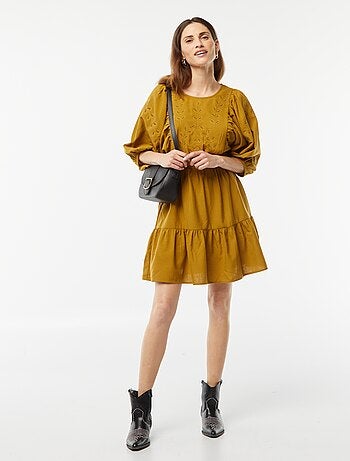 Vestido curto com mangas de balão