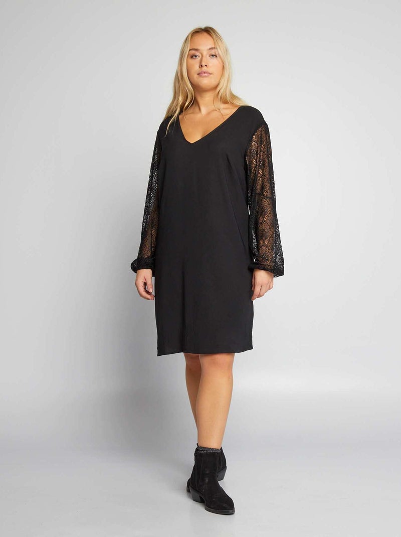 Vestido curto com mangas e parte de trás em renda PRETO - Kiabi