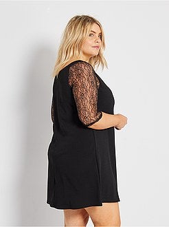 Vestido curto com mangas em renda - Kiabi