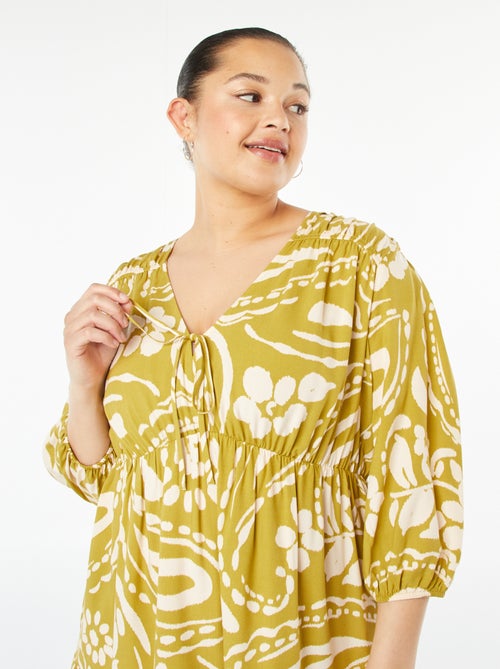 Vestido curto com motivo de manga comprida - Kiabi