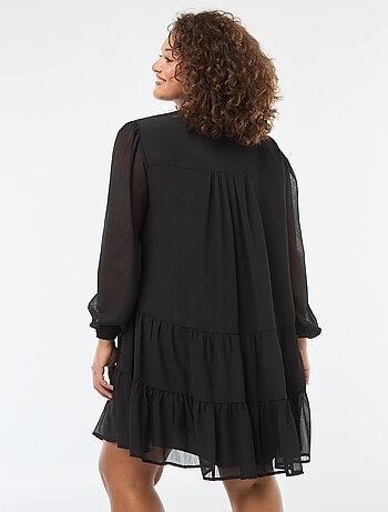 Vestido curto com padrão e mangas compridas