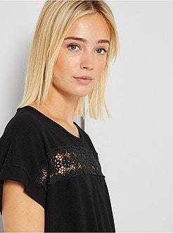 Vestido curto com renda - Kiabi