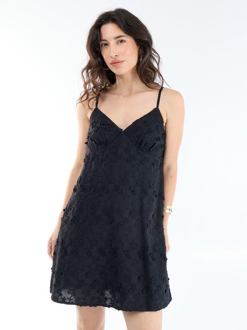 Vestido curto de alças finas com bordados all-over - Kiabi