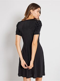 Vestido curto de forma larga - Kiabi