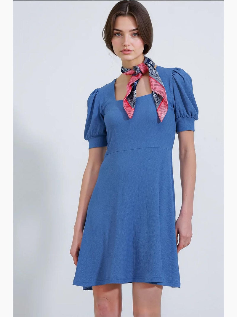Vestido curto de malha com decote quadrado em pau santo bdart Azul claro - Kiabi