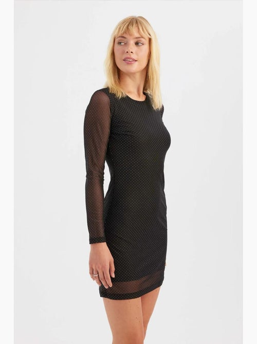 Vestido curto de malha com decote redondo e pedras adornadas e manga comprida hiccup - Kiabi Vestido curto de malha com decote redondo e pedras adornadas e manga comprida hiccup - Kiabi