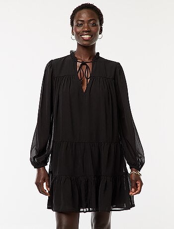 Vestido curto de manga comprida com base e gola com folhos