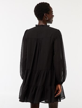 Vestido curto de manga comprida com base e gola com folhos