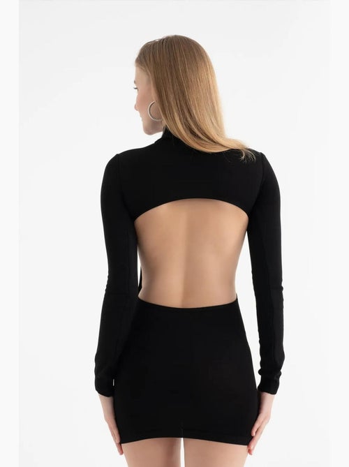 Vestido curto de manga comprida com decote redondo e recorte nas costas hiccup - Kiabi Vestido curto de manga comprida com decote redondo e recorte nas costas hiccup - Kiabi