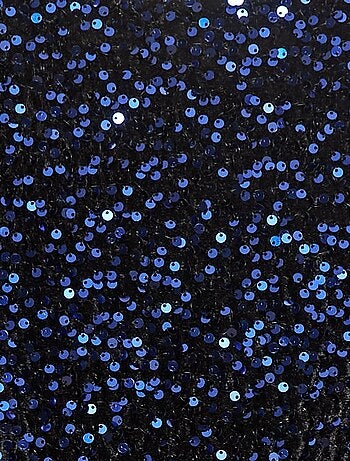 Vestido curto de veludo com lantejoulas