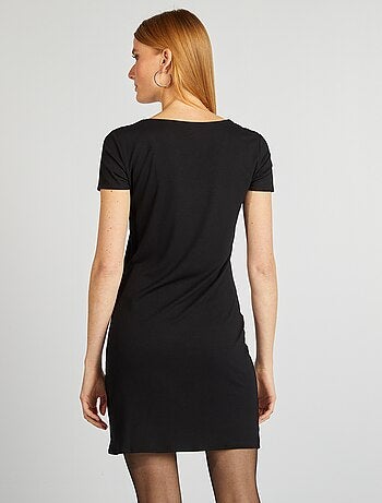 Vestido curto elástico