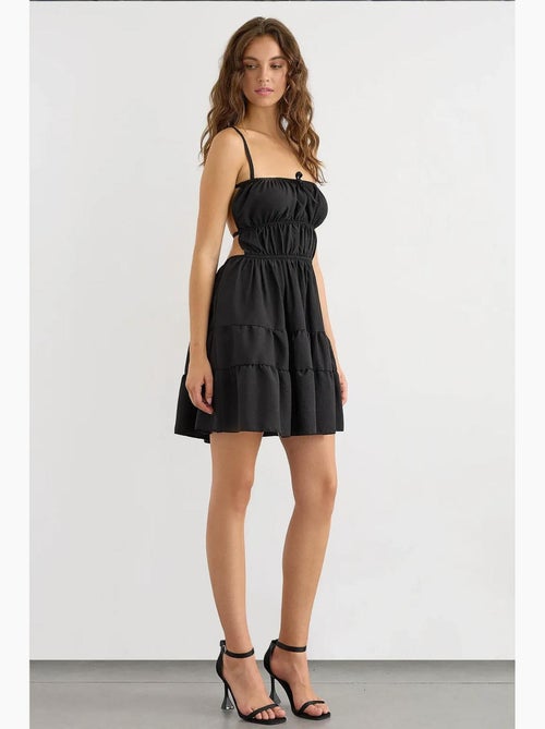 Vestido curto em algodão com atilhos hiccup - Kiabi Vestido curto em algodão com atilhos hiccup - Kiabi