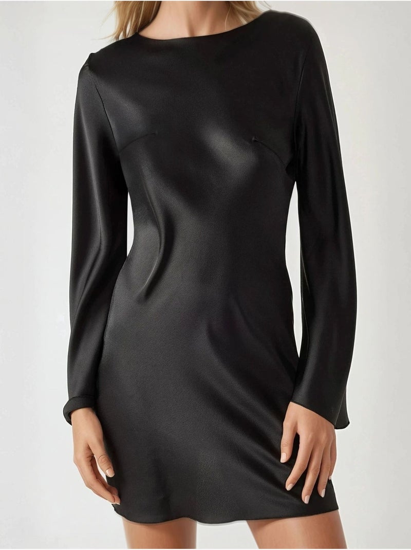 Vestido curto em cetim com decote em cascata hiccup Preto - Kiabi