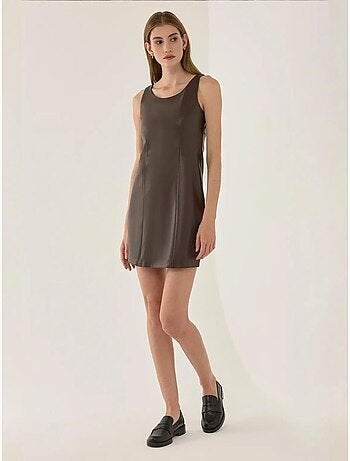 Vestido curto em pele sintética hiccup