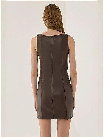 Vestido curto em pele sintética hiccup