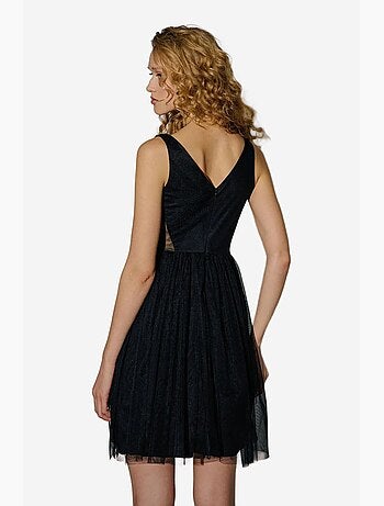 Vestido curto em tule com decote em v e painéis hiccup