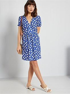 Vestido curto estampado - Kiabi