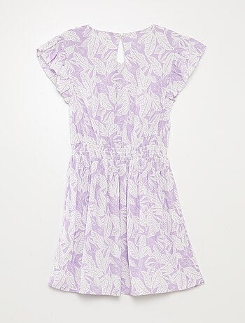 Vestido curto estampado com folhos