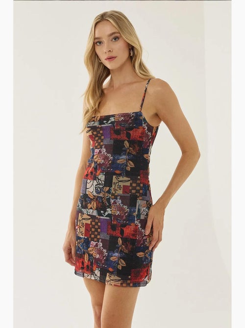 Vestido curto estampado hiccup - Kiabi Vestido curto estampado hiccup - Kiabi