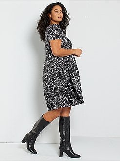 Vestido curto estampado - Kiabi