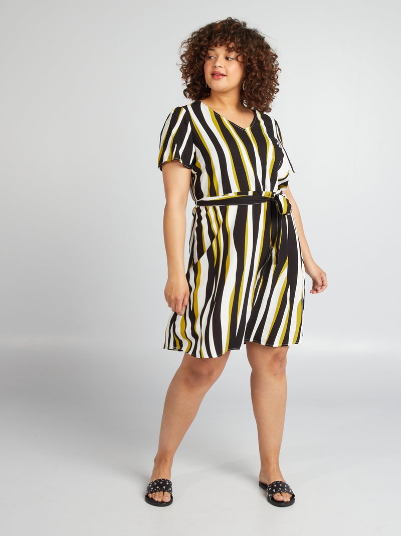 Vestido curto estampado 'Vero Moda Curve' PRETO - Kiabi