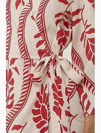 Vestido curto floral com decote em v hiccup
